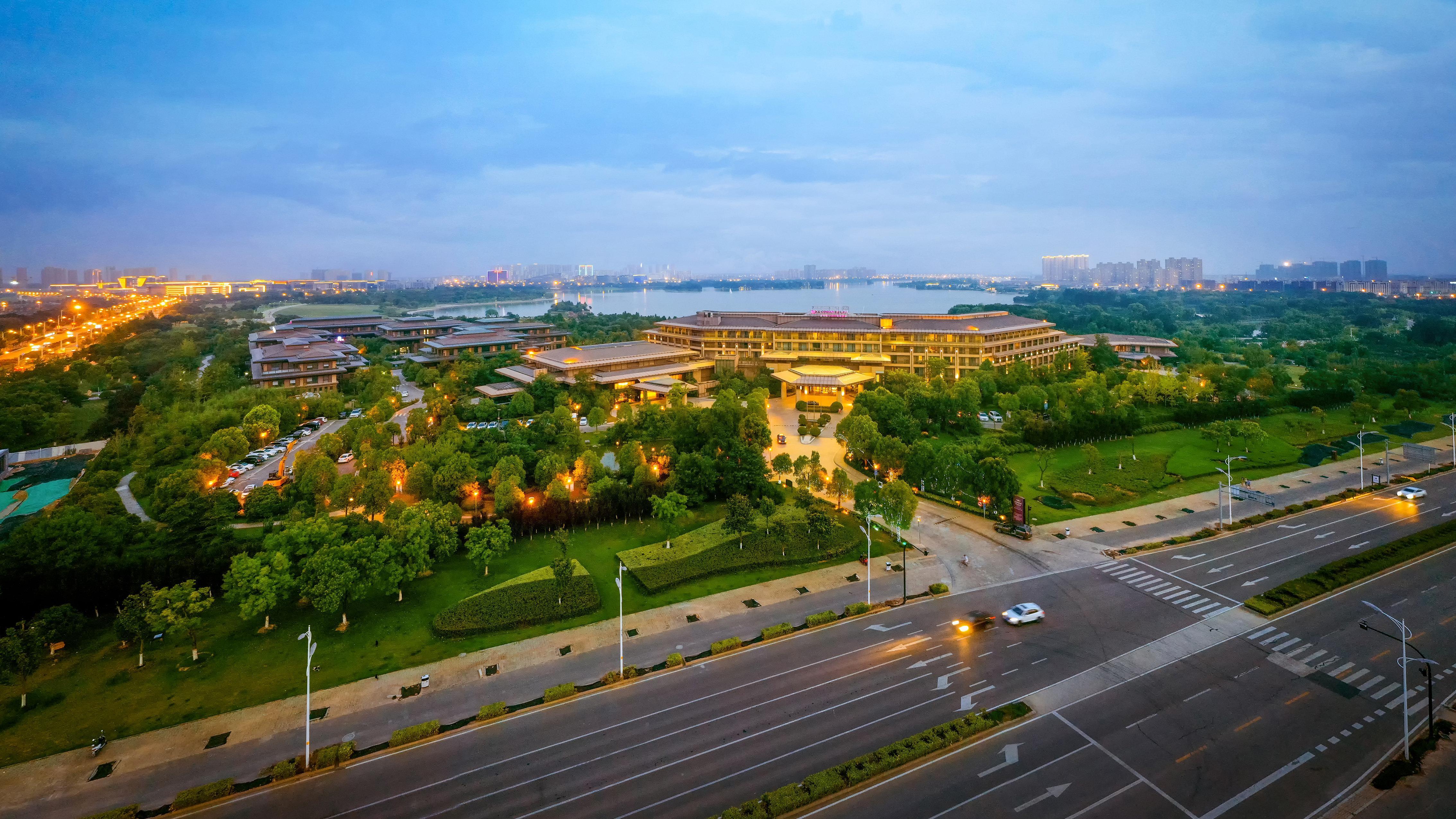 Crowne Plaza Xuzhou Dalong Lake By Ihg Экстерьер фото