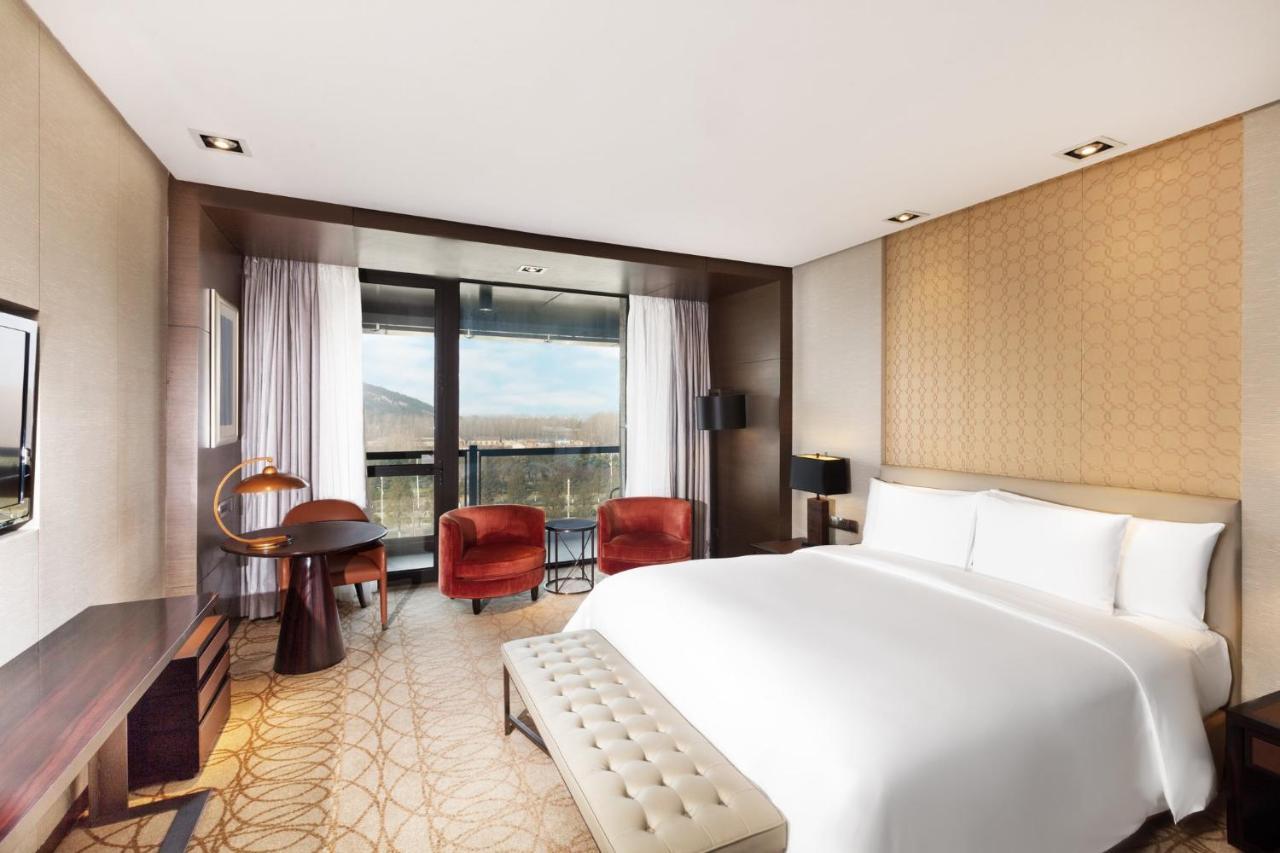 Crowne Plaza Xuzhou Dalong Lake By Ihg Экстерьер фото